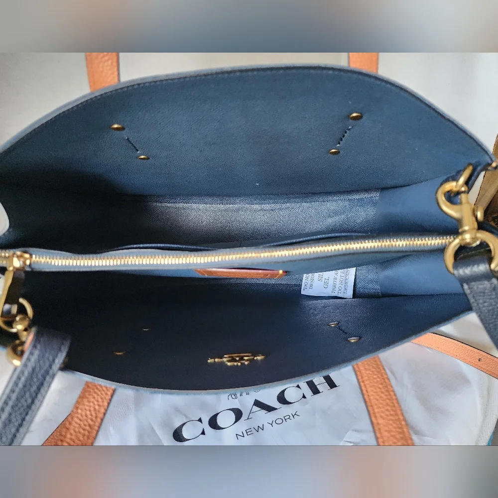 ✨️NWOT✨️ Coach Charlie Denim 2Way Carryall & Coach Dust Bag, 2018 - Picture 6 of 14